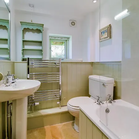 Trevadlock Manor Self Catering Cottages Launceston Room photo