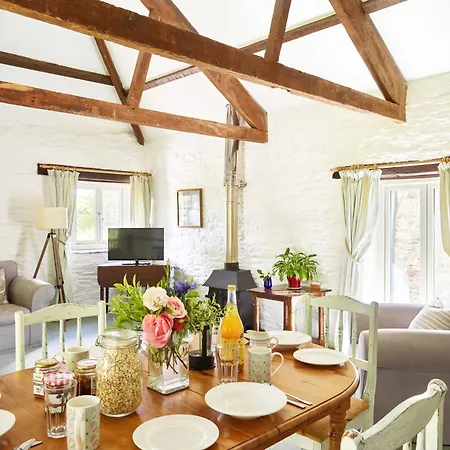 Trevadlock Manor Self Catering Cottages Launceston Exterior photo